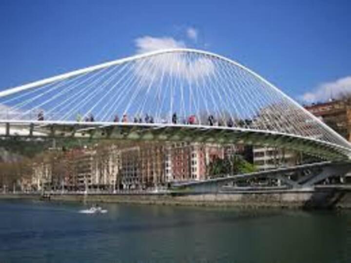 Apartamento Con Garaje Opcional Con 2 Banos Cerca Ayuntamiento Appartement Bilbao Buitenkant foto