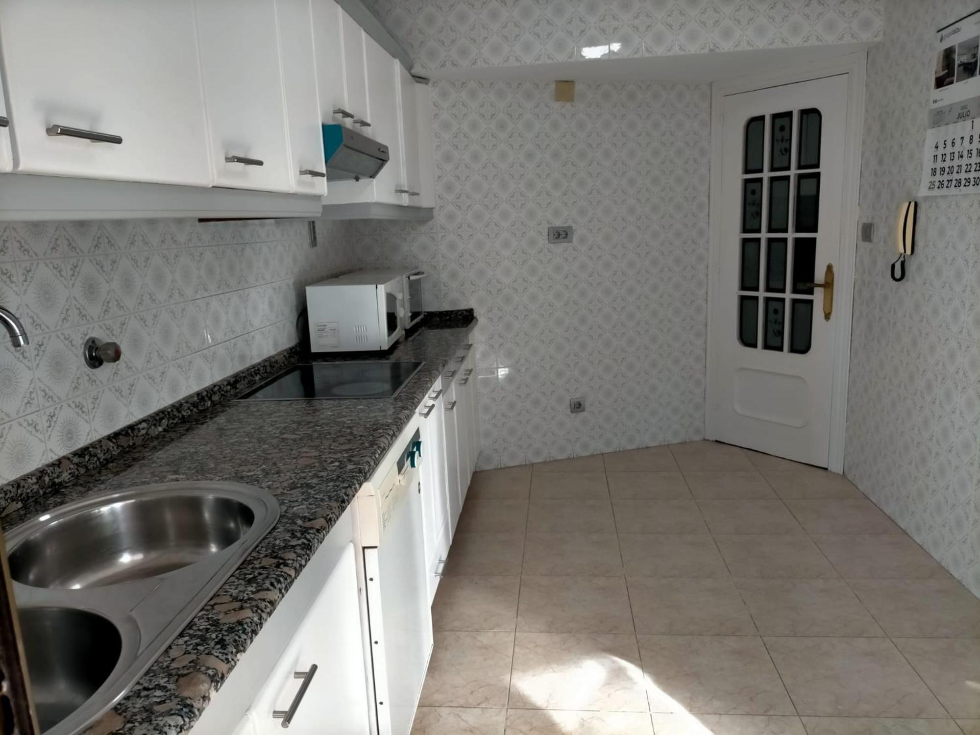 Apartamento Con Garaje Opcional Con 2 Banos Cerca Ayuntamiento Appartement Bilbao Buitenkant foto